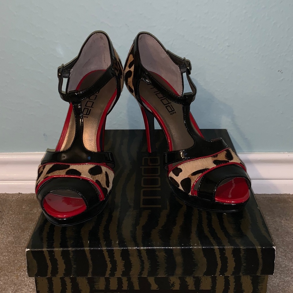 MODA Black Leopard Heels - 7